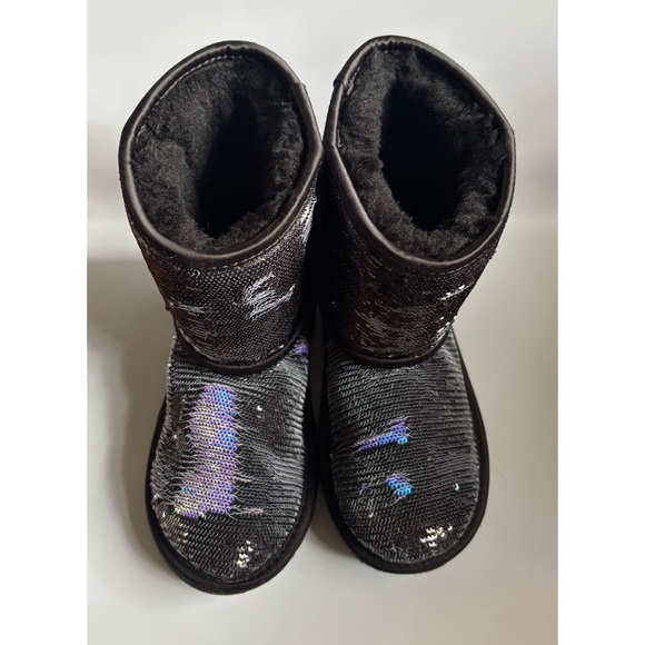 UGG Kids Black and Purple Sequin Boots - Picture 4 of 10